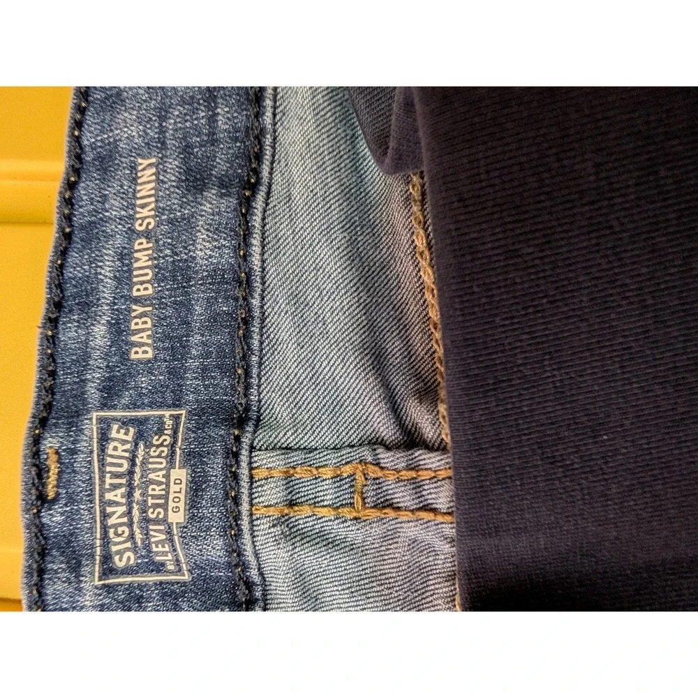 Signature by Levi Strauss & Co. Gold‎ Label Women's Maternity Baby Bump SKINNY S